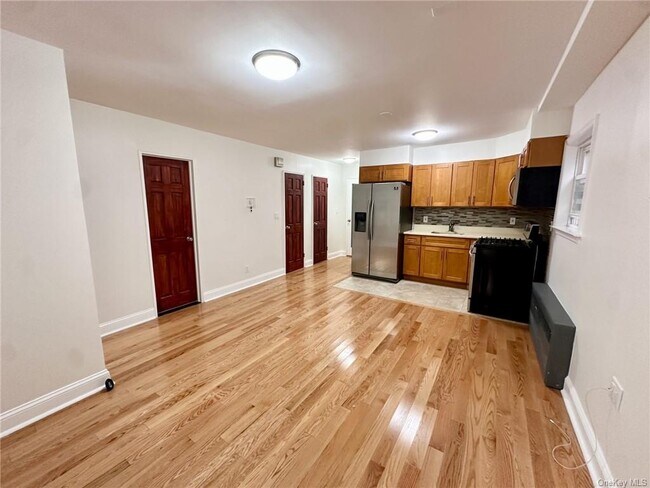 Foto del edificio - 3949 Monticello Ave