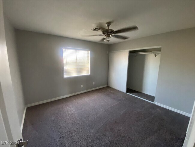 Building Photo - 717 Rock Springs Dr