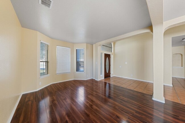 Foto del edificio - 3338 Bending Creek