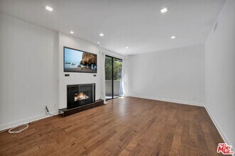 Building Photo - 8455 Fountain Ave