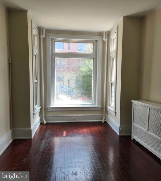 Foto del edificio - 2121 N Street NW Unit 3