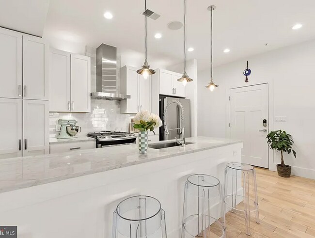 kitchen - 1230 Fairmont St NW