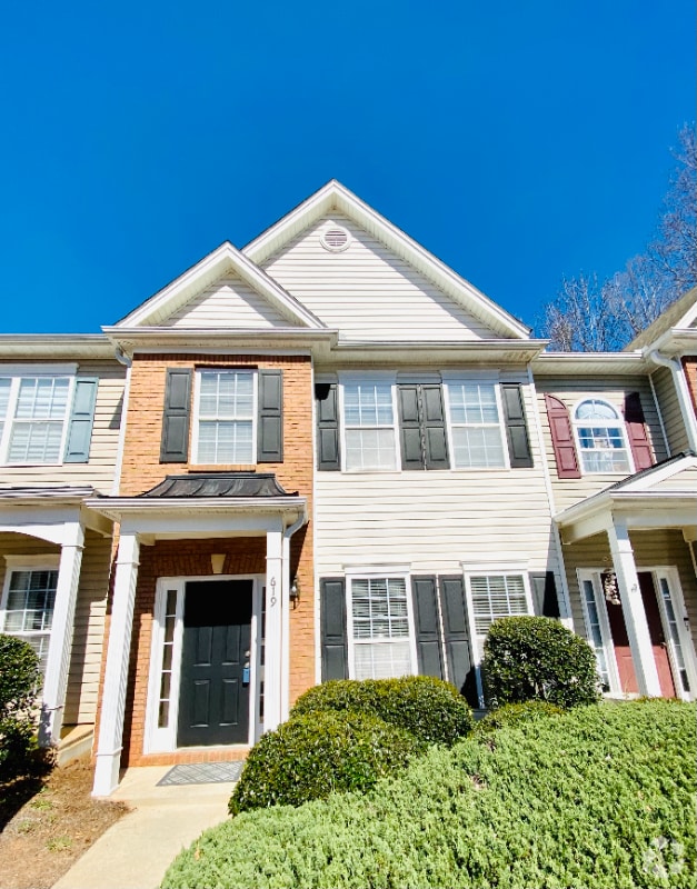Building Photo - 619 Kenridge Way