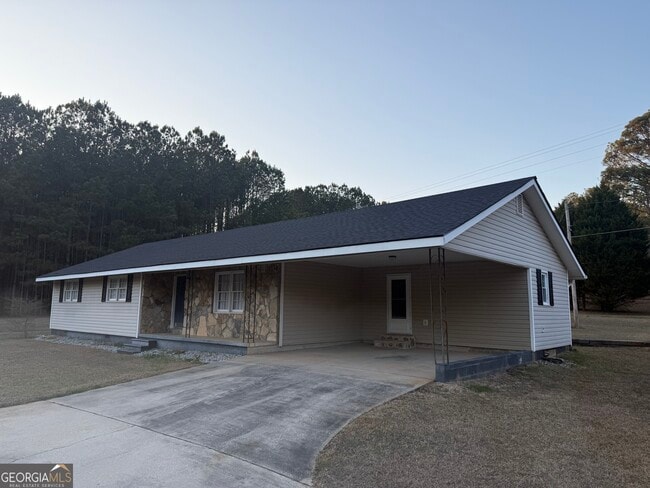 Foto del edificio - 341 Sanders-Davis Rd