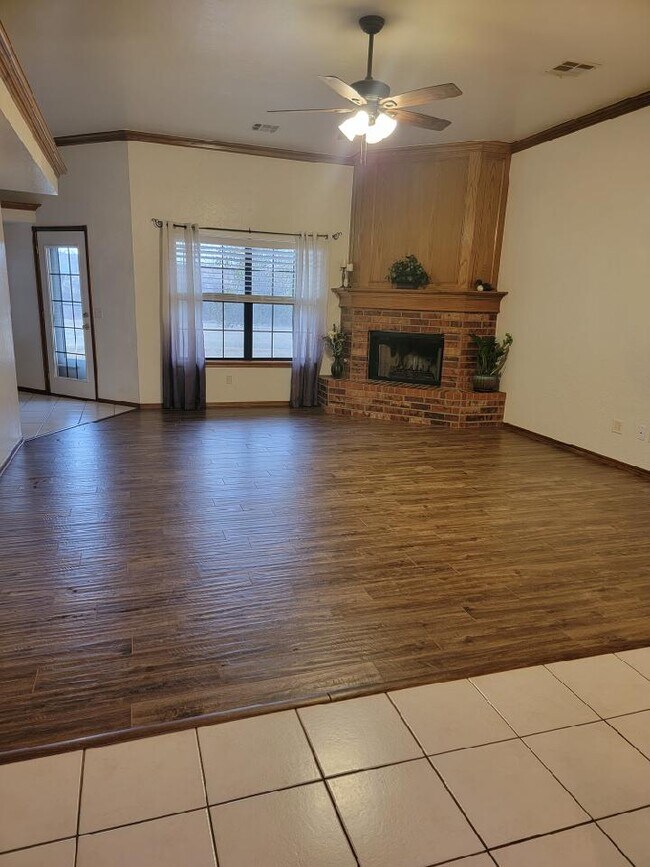 Living Room - 8415 Valley Creek Dr