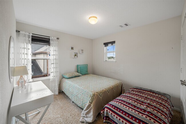 Foto del edificio - 8142 Cheyenne Hills Trail