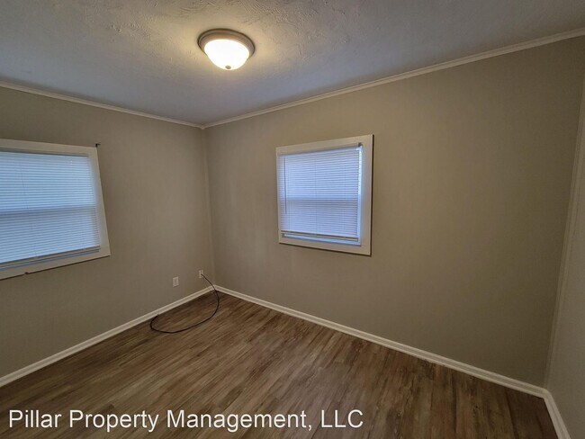 Building Photo - 2 br, 1 bath House - 3605 Ave D