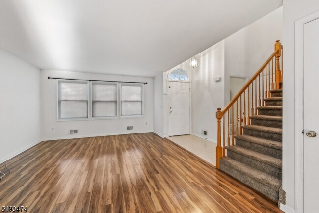 Building Photo - 306 Carnegie Ct