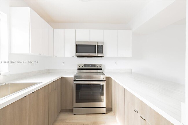 Foto del edificio - 9720 SW 184th St