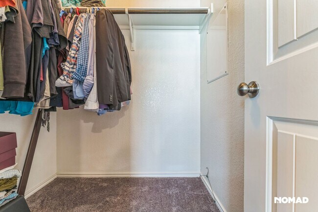 Building Photo - Charming 3BR House in Jarrell - Furnished ...