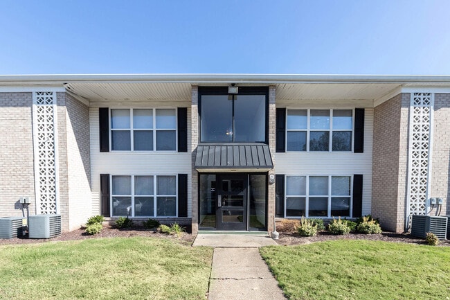 Foto del edificio - Newport Landing Apartments
