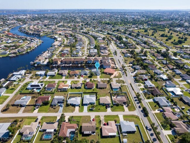 Foto del edificio - 908 SE 35th Terrace