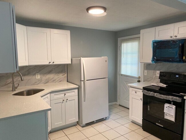 Building Photo - 317 Washington St