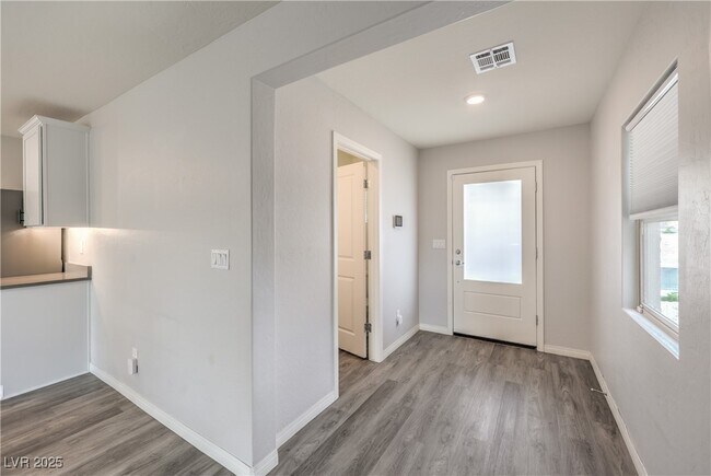 Building Photo - 4223 Wind Mesa Dr