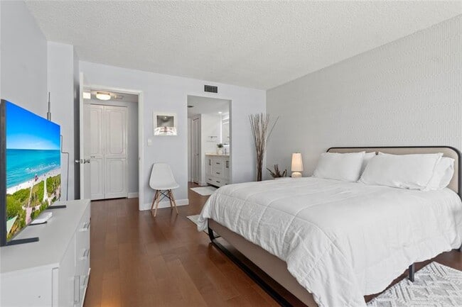 Foto del edificio - 3500 Galt Ocean Dr