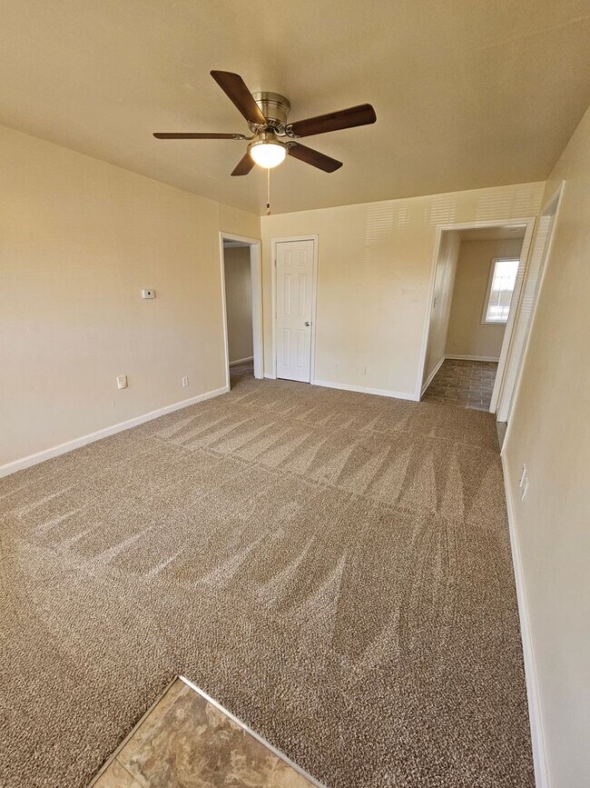 Foto del edificio - (3) Bed/(1) Bath in Core Norman Avail NOW!