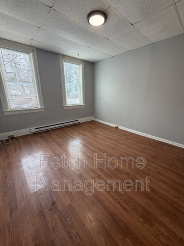 Building Photo - 569 W Philadelphia St