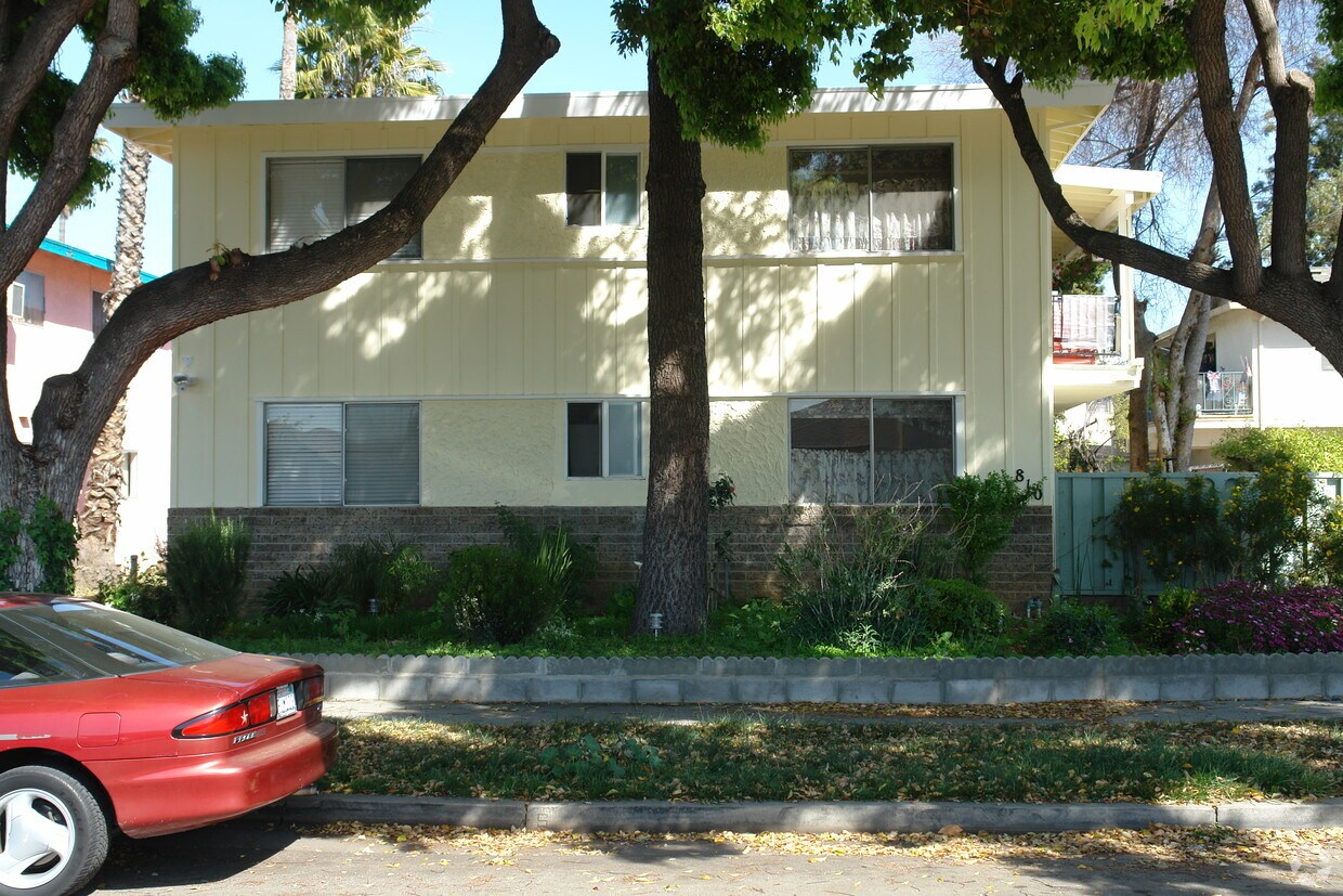 Building Photo - 810 Teresi Ct