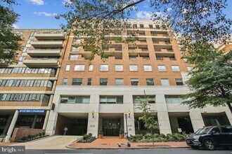 Building Photo - 1230 23rd St NW
