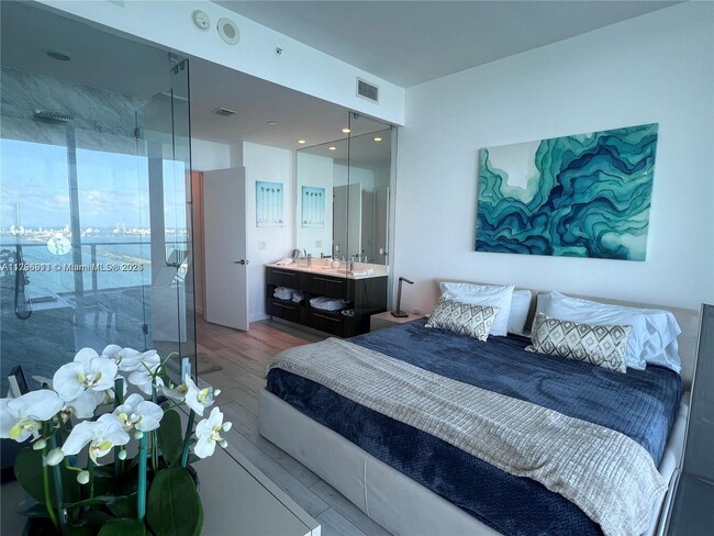 Foto del edificio - 480 NE 31st St