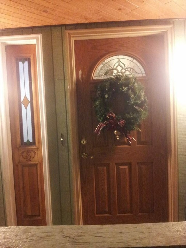 Nice wooden door with glass - 1333 Primrose St