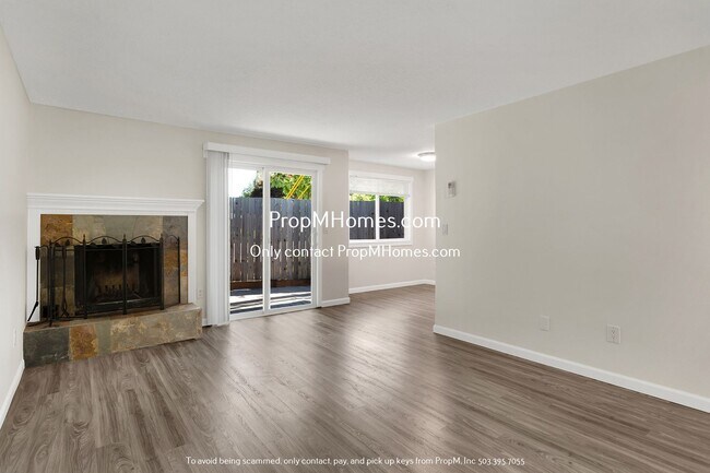 Building Photo - Updated Interior! Two Bedroom Home In Beaverton W/ Large Patio! DEPOSIT SPECIAL