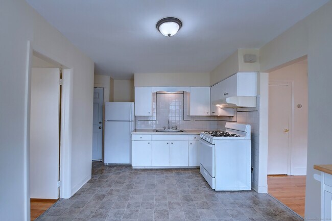 Foto del edificio - 298 Hillside Ave