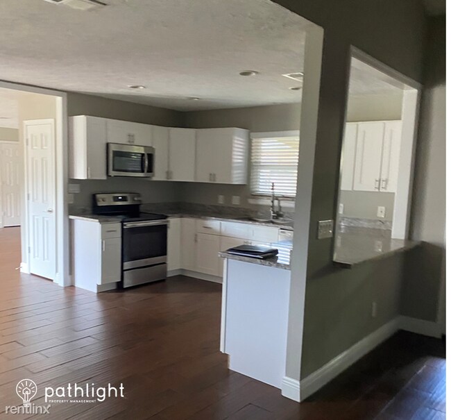 Foto del edificio - 3 br, 2 bath House - 4418 Hickory Grove Dr...