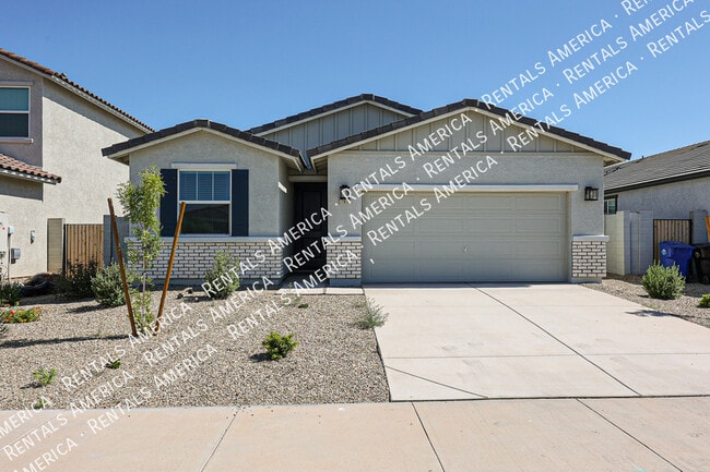 Building Photo - 17817 W Country Club Terrace