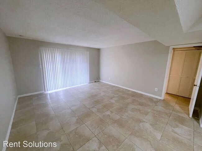 Building Photo - 3 br, 2.5 bath House - 7502 Fragancia Court