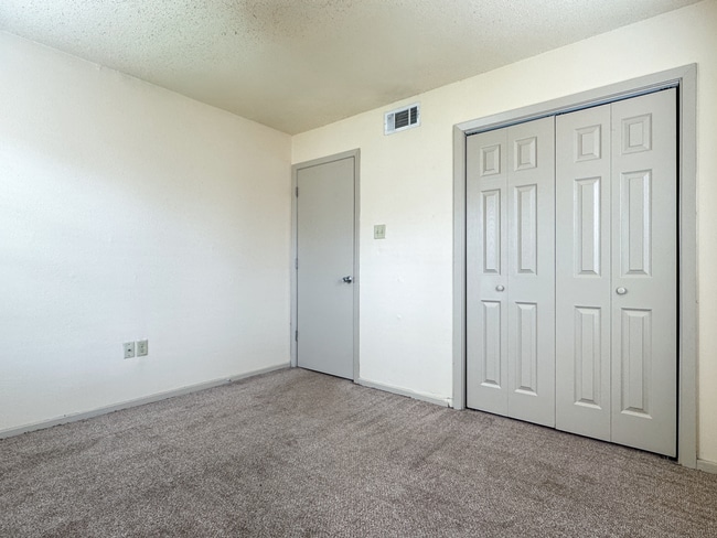 AOA_1908_2B2B_-09.jpg - Ardendale Oaks Apartments