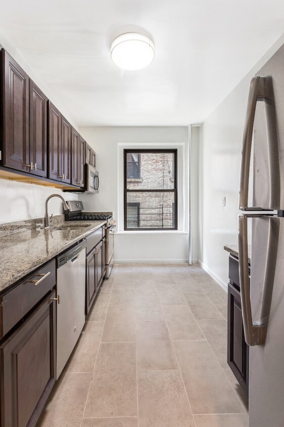 Foto principal - 64 Hillside Ave