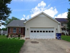 Building Photo - 160 Crossfield Ridge Ct SW