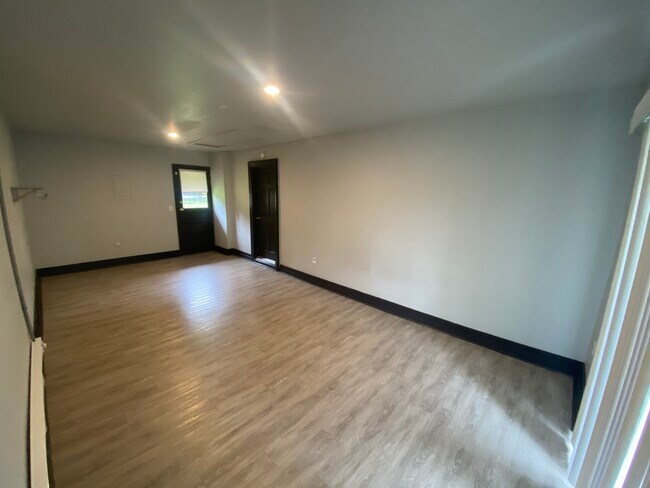 Foto del edificio - 908 Shasta Dr