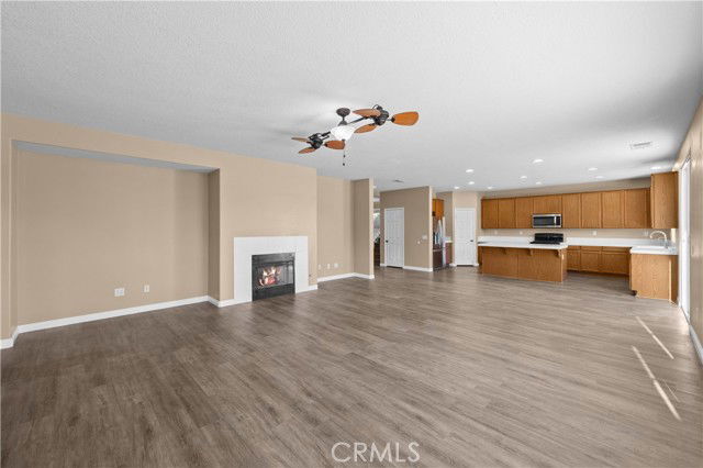 Foto del edificio - 38442 Wakefield Pl