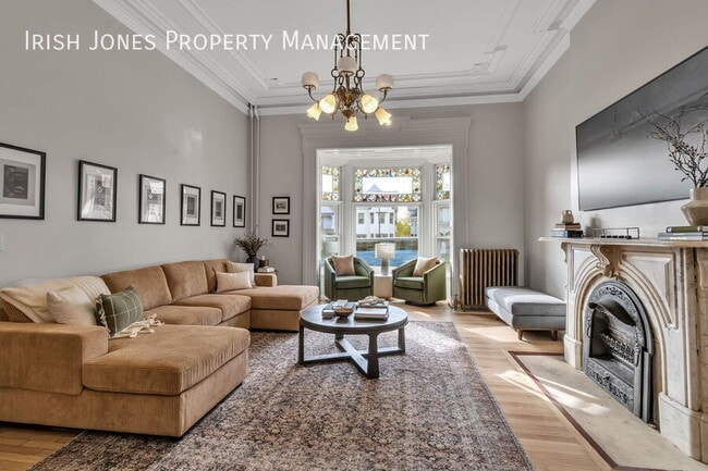 Building Photo - 617 Niagara St