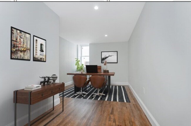 Building Photo - 34 Upham Ave
