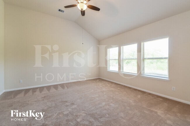 Foto del edificio - 6459 Blimp Base Blvd