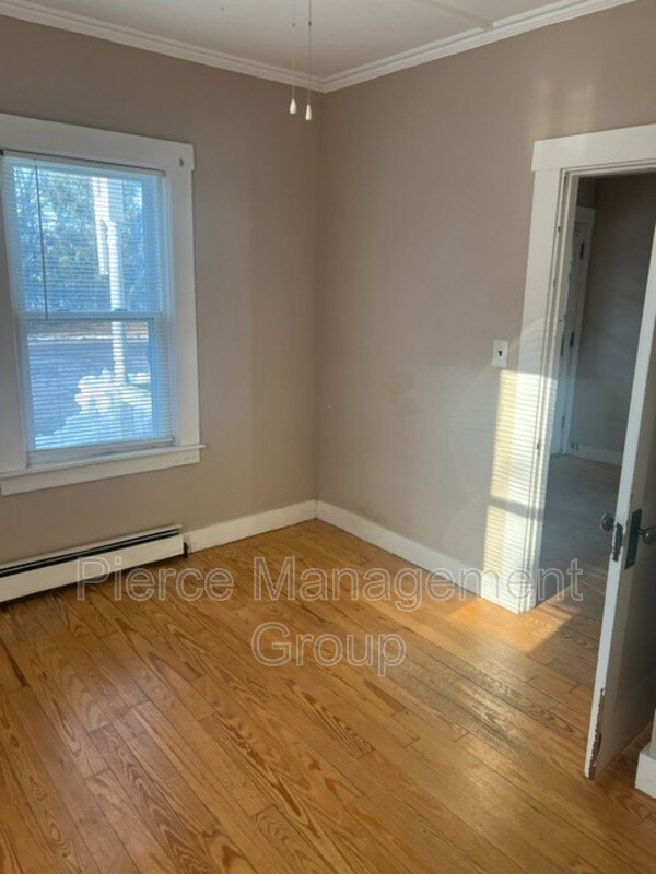 Foto del edificio - 120 Wakefield St