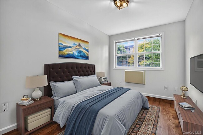Foto del edificio - 596 E 164th St