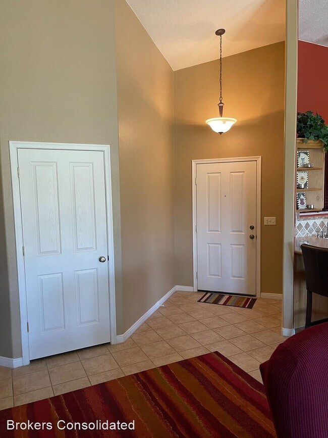 Foto del edificio - 2 br, 2 bath House - 922 Jensen Dr