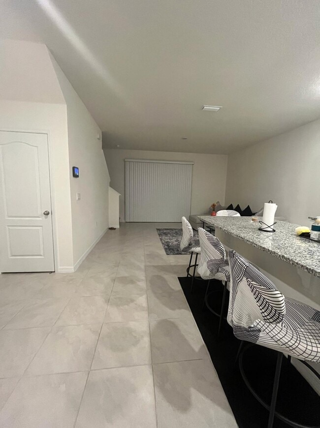 Building Photo - 1242 Lido Dr