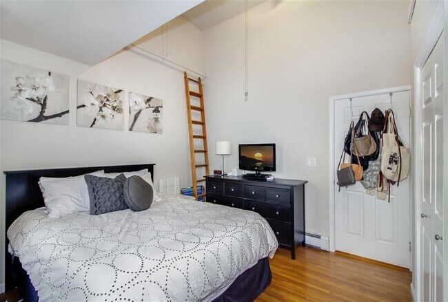 Foto del edificio - 711 Willow Ave