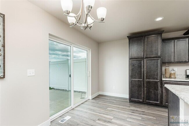 Foto del edificio - 1629 Kanga Wy