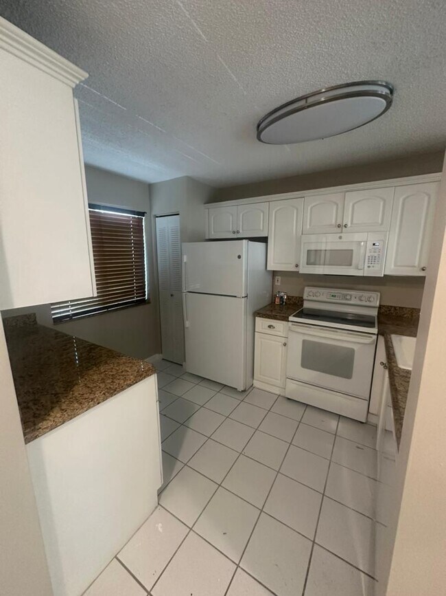Foto del edificio - 17312 SW 139th Ct