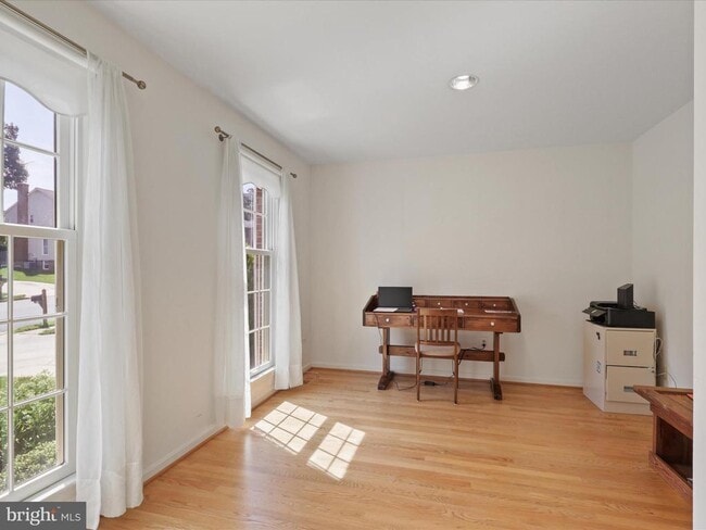 Building Photo - 9715 Ceralene Dr