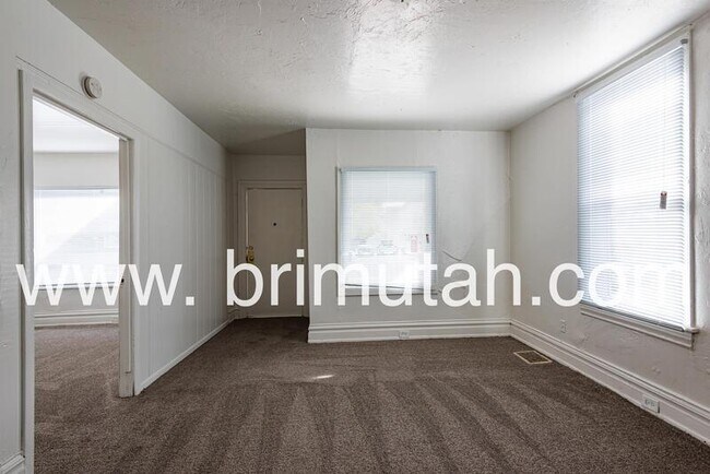 Building Photo - 319 E 1300 S