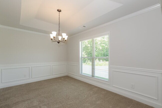 Foto del edificio - 150 Heartland Cir
