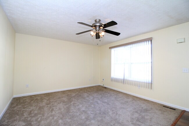 Living Room - 1420 Scott St