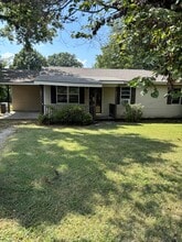 Building Photo - 141 Fannie Dr